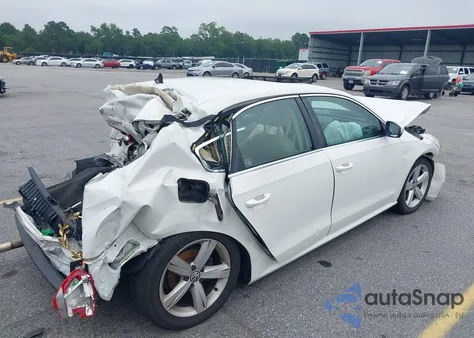 2013 Volkswagen Passat Se из США, поврежденный, VIN 1VWBH7A39DC053560